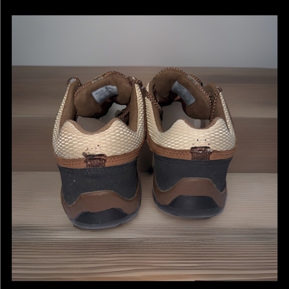 Chaco Women’s Brown and Tan Canyonland Low Event Hiking Shoes - Picture 4 of 6